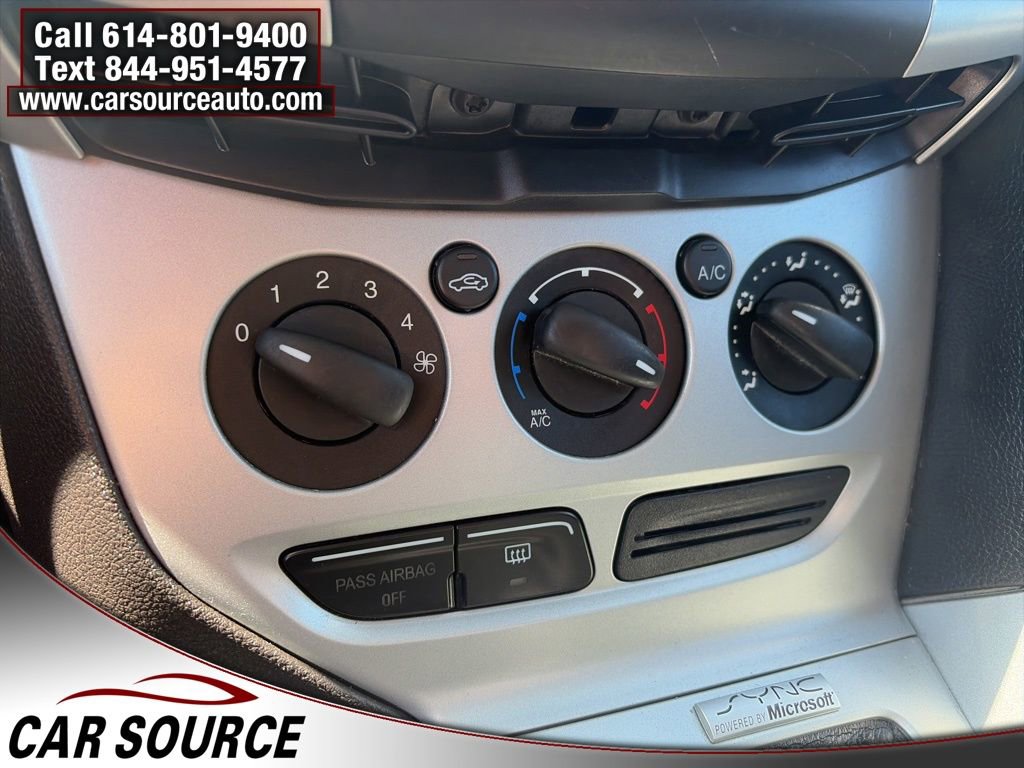 Used 2014 Ford Focus SE w/ Equipment Group 201A image 21