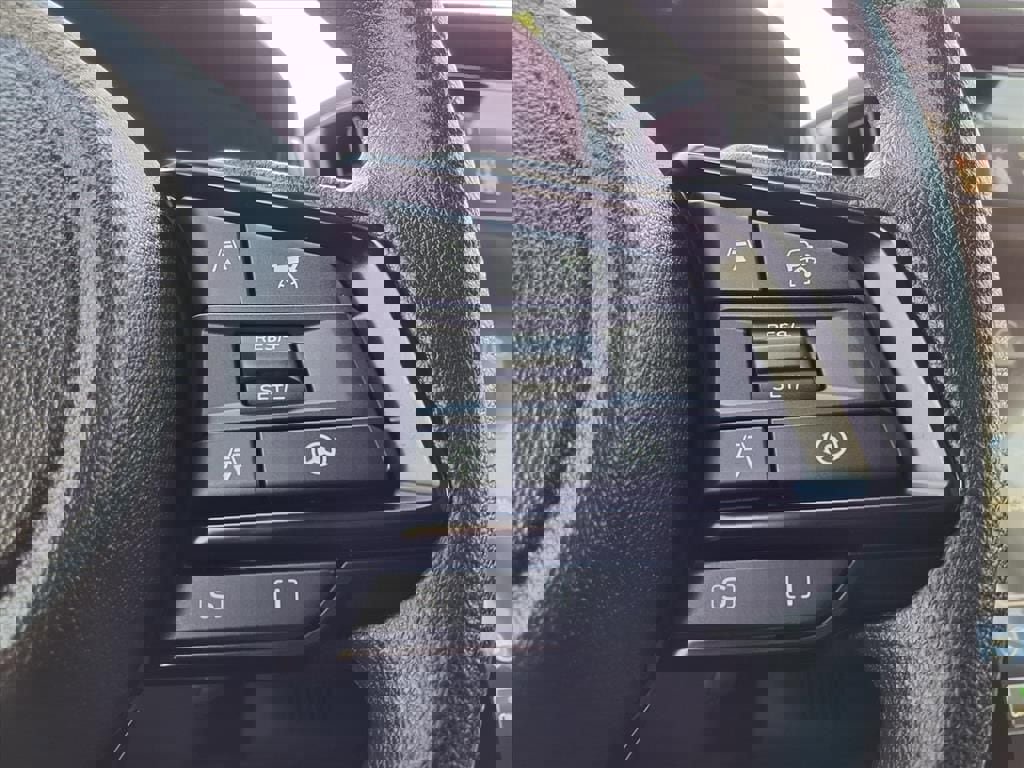 Certified 2025 Subaru Crosstrek 2.0i Premium image 28