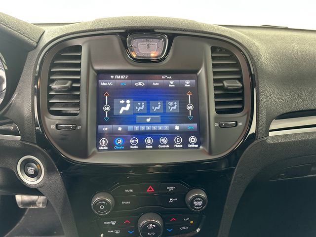 Used 2019 Chrysler 300 S AWD/4WD image 27