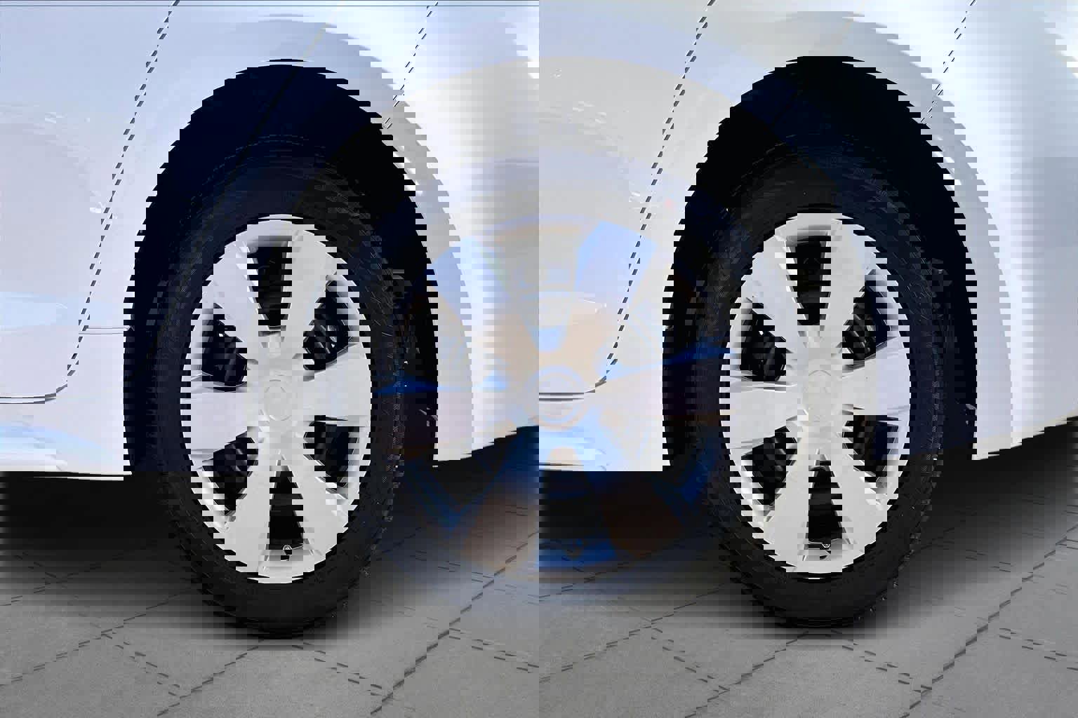 Used 2026 Toyota Corolla LE image 11