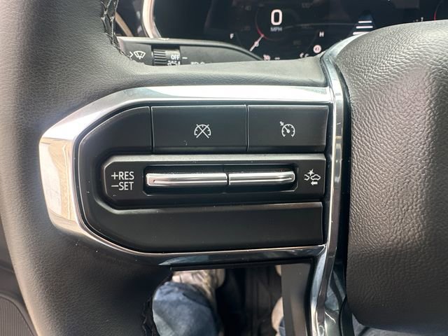 Used 2024 GMC Canyon Elevation w/ Convenience Package image 28