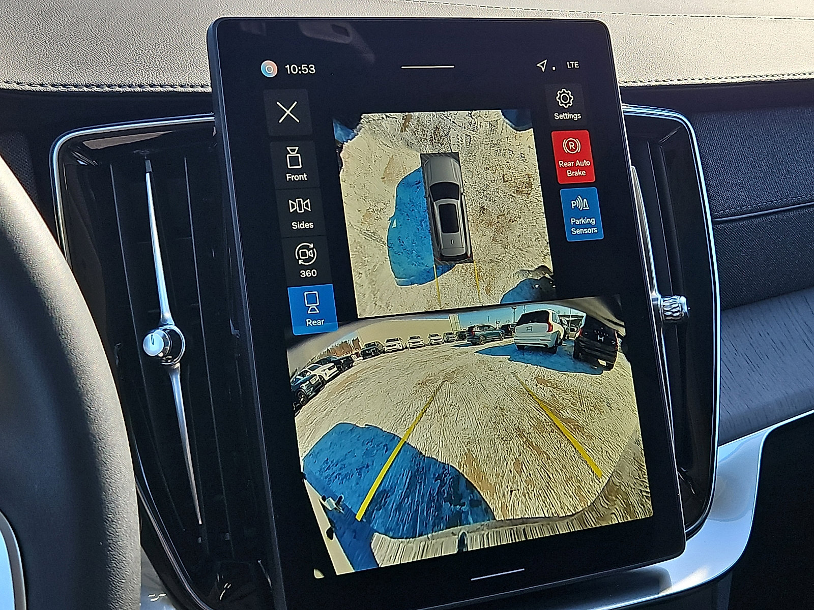 New 2026 Volvo XC90 T8 Ultra w/ Protection Package Premier image 17