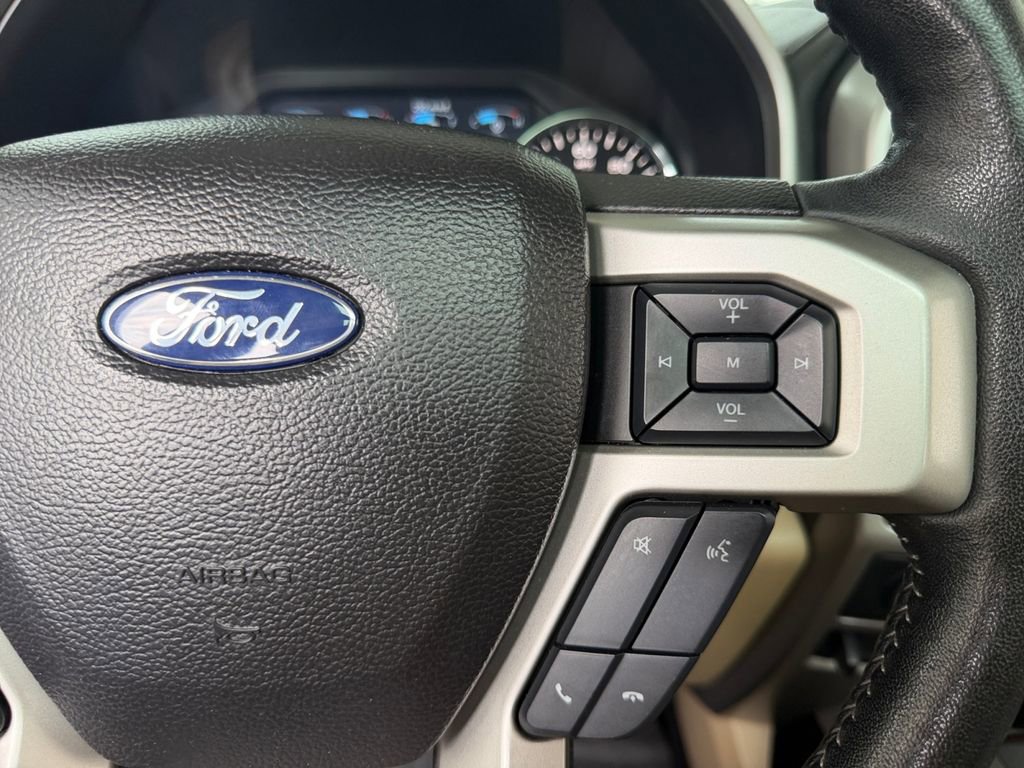 Used 2017 Ford F150 Lariat RWD image 23