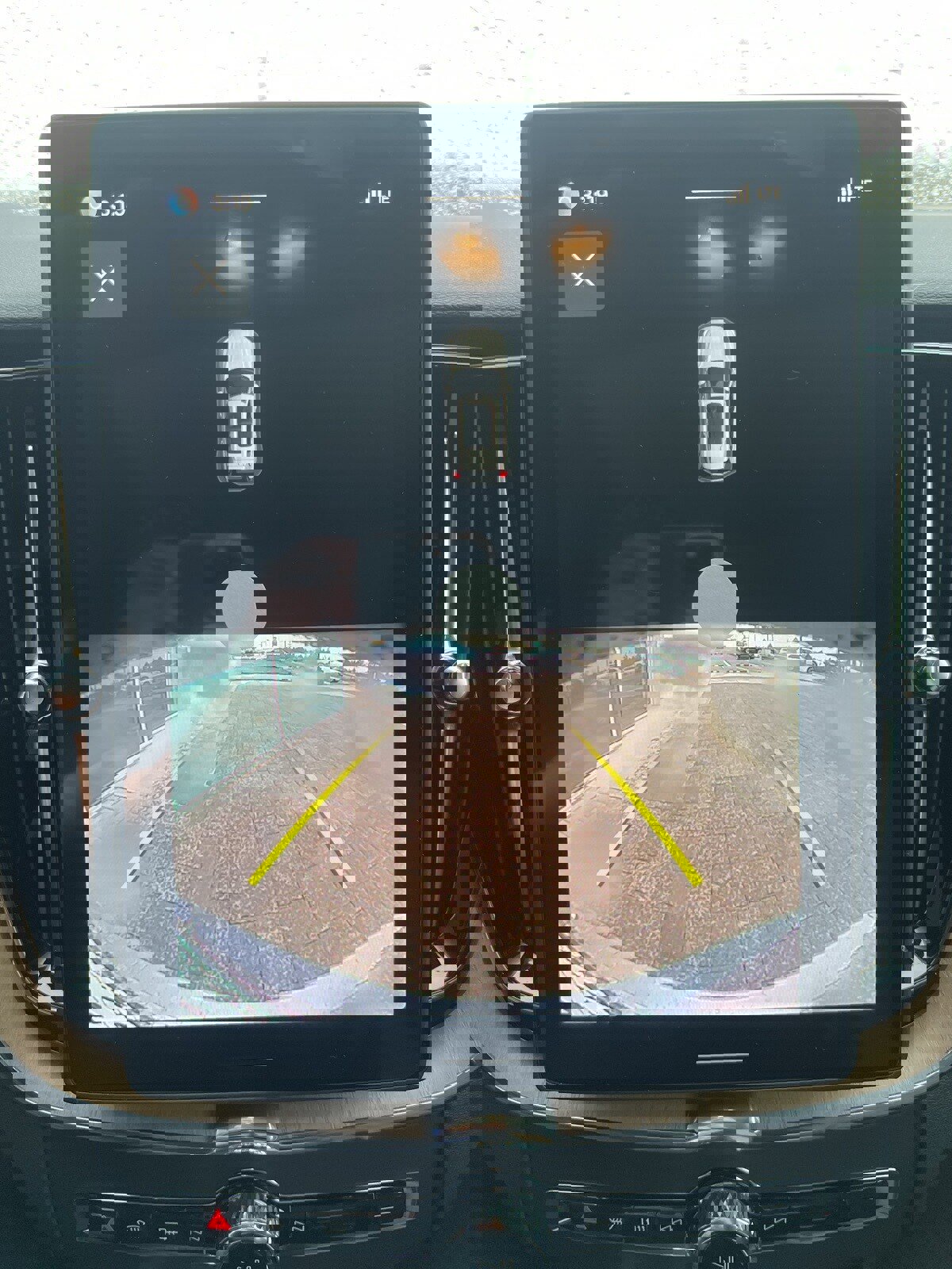 New 2026 Volvo XC60 B5 Core w/ Climate Package image 22