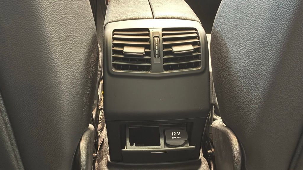 Used 2012 Mercedes-Benz E 350 Sedan image 25