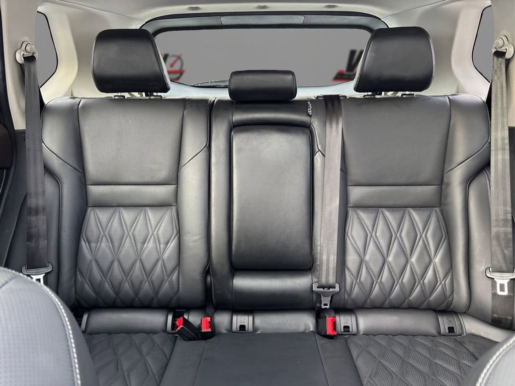 Used 2021 Nissan Rogue Platinum image 21