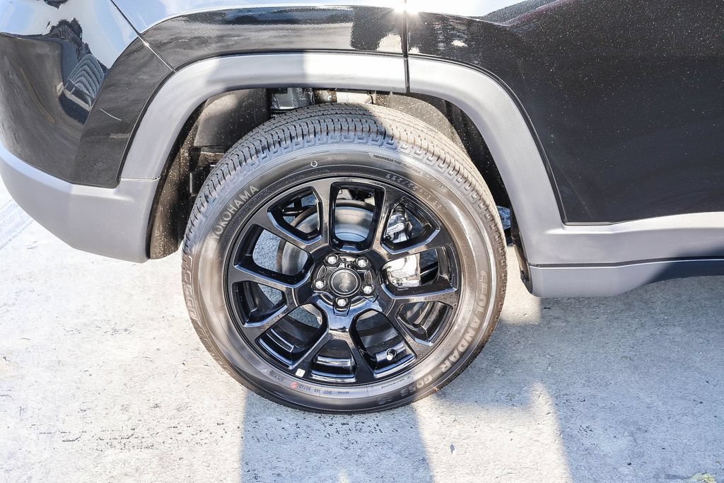 New 2026 Jeep Compass Latitude AWD/4WD image 12