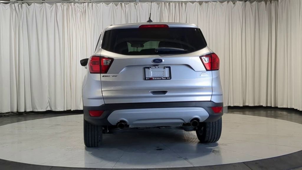 Used 2019 Ford Escape SE FWD image 9