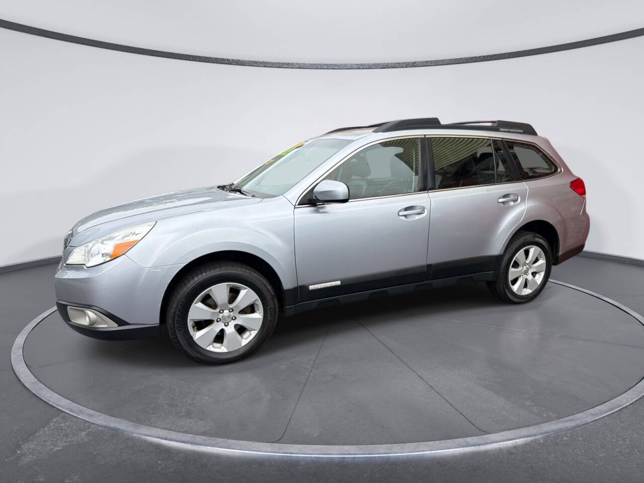 Used 2012 Subaru Outback 2.5i w/ Alloy Wheel Pkg AWD/4WD image 2