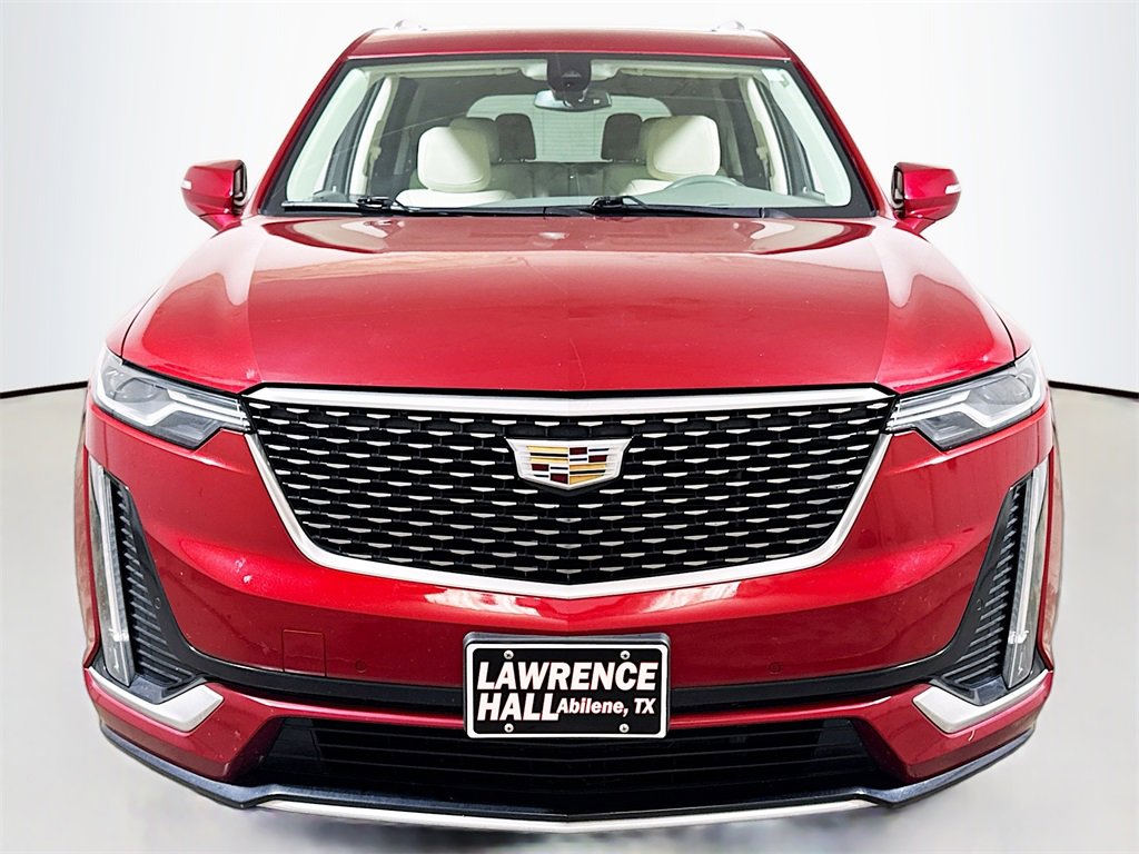 Used 2022 Cadillac XT6 Premium Luxury image 2