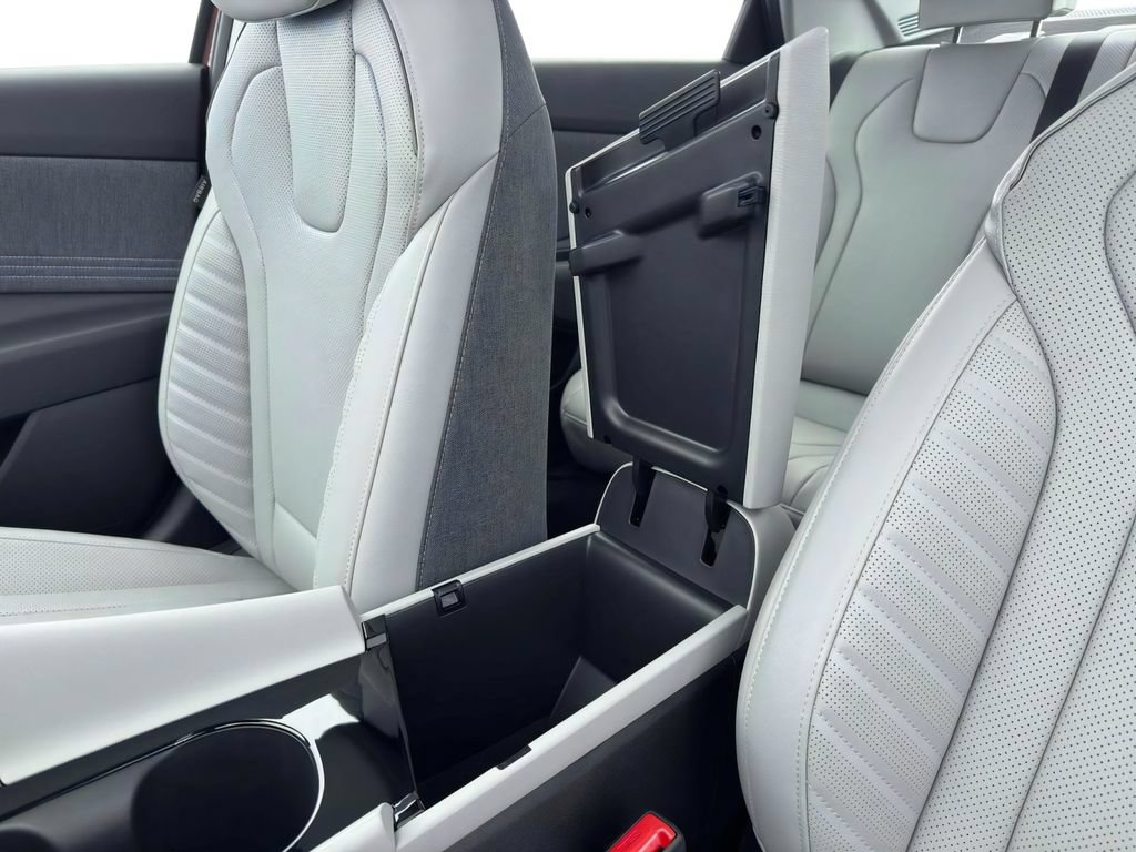New 2026 Hyundai Elantra Limited FWD image 20