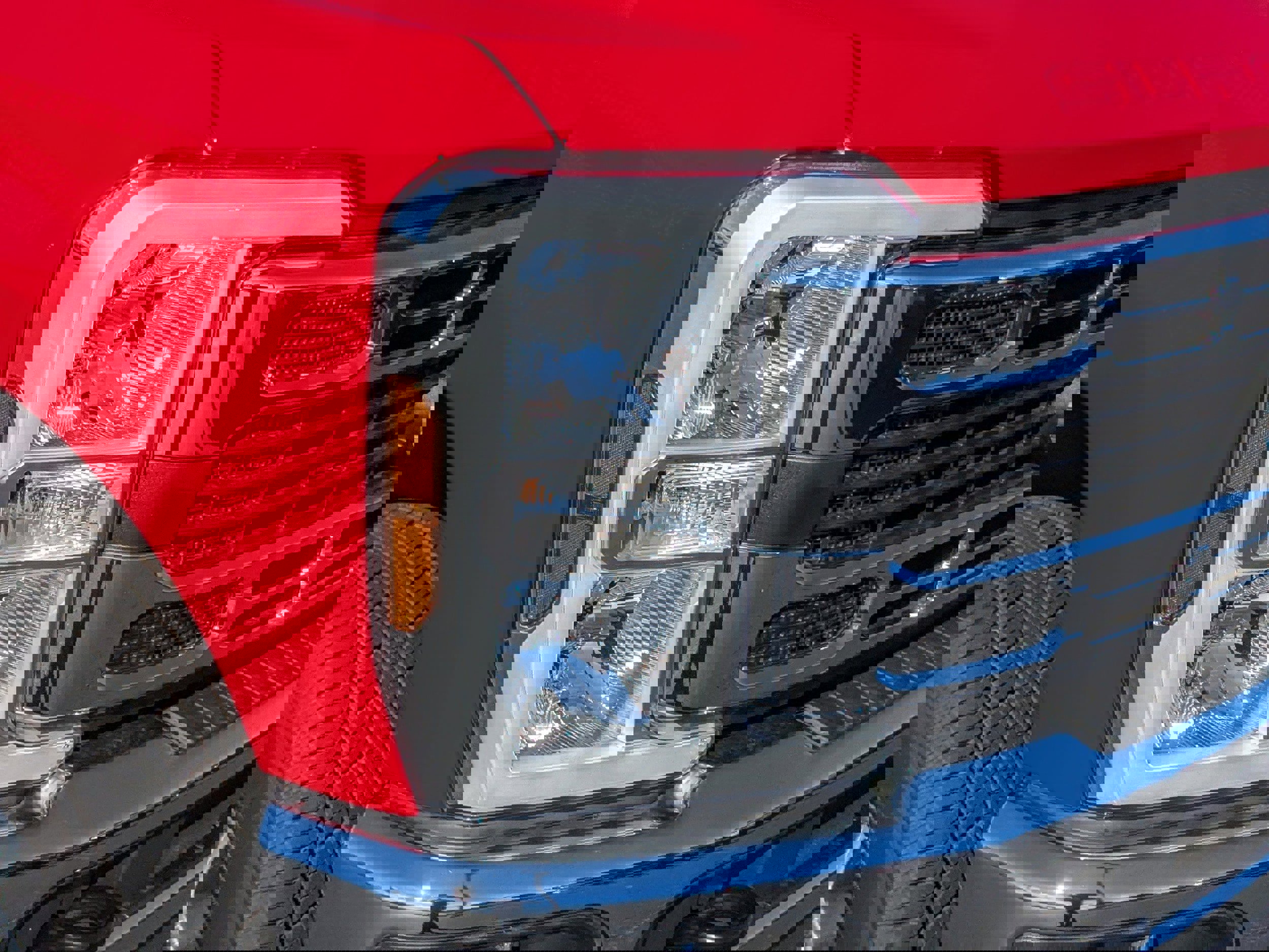 New 2025 Ford F250 XLT w/ F-250 >10K GVWR Package image 9