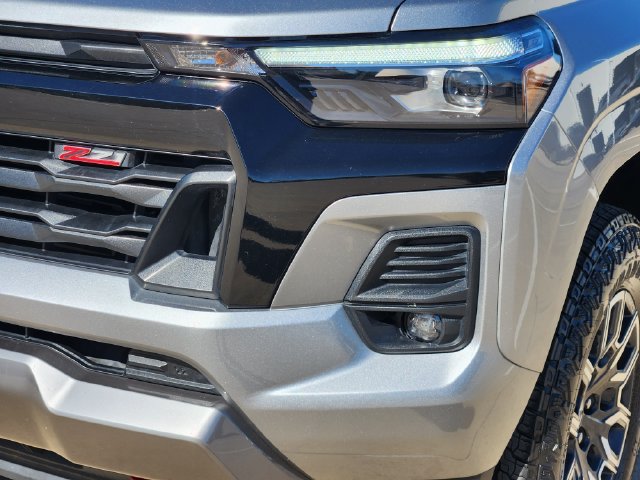 Used 2023 Chevrolet Colorado Z71 w/ Z71 Convenience Package 2 AWD/4WD image 15