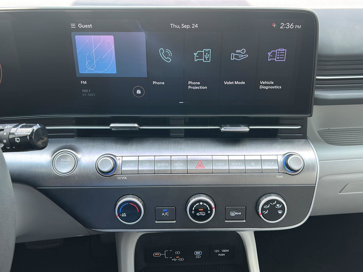 Used 2024 Hyundai Kona SE FWD image 10