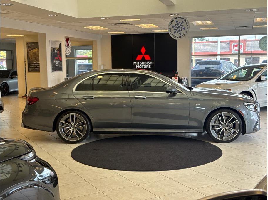 Used 2021 Mercedes-Benz E 53 AMG 4MATIC Sedan image 4