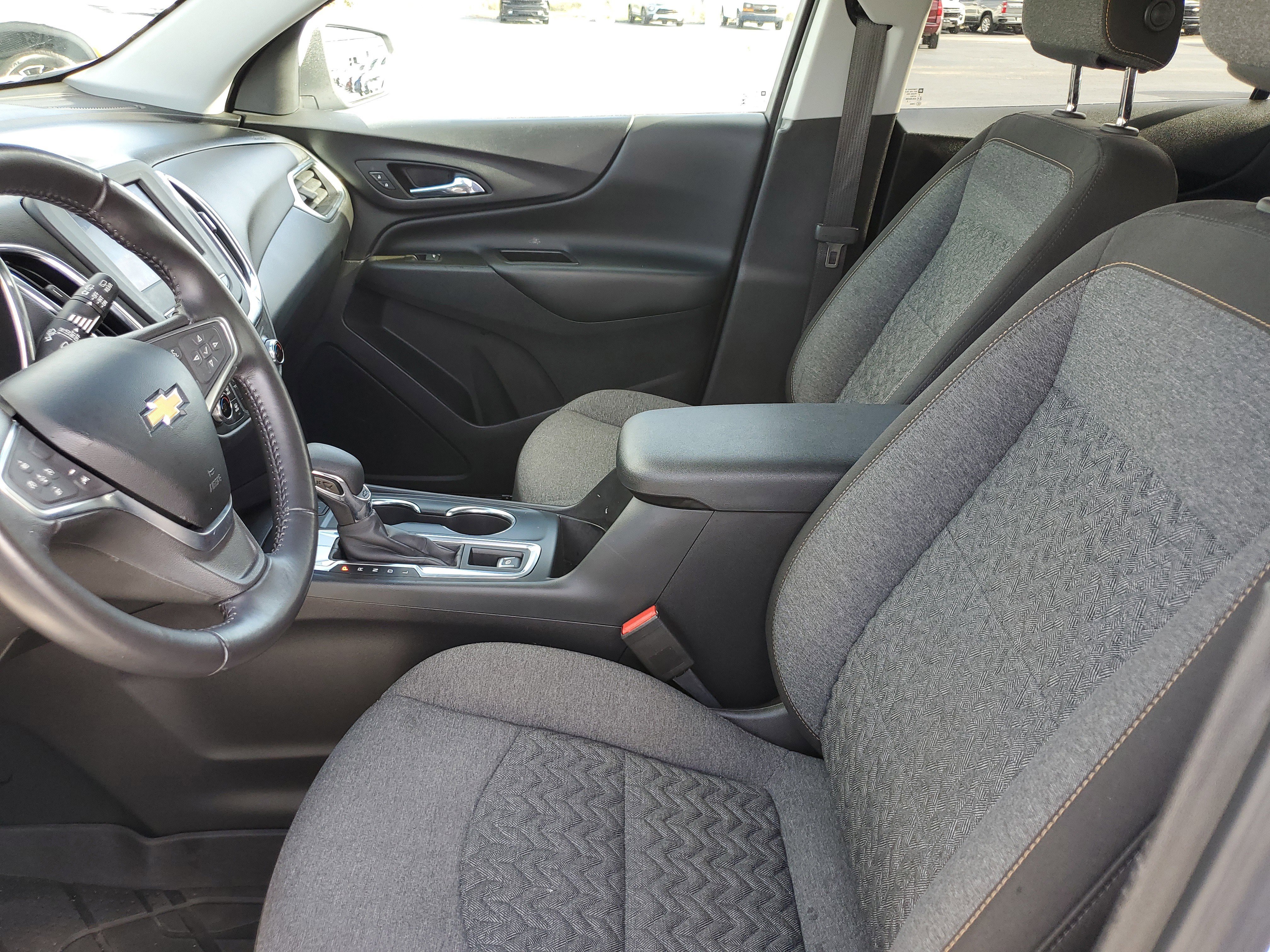 Used 2022 Chevrolet Equinox LT FWD image 16