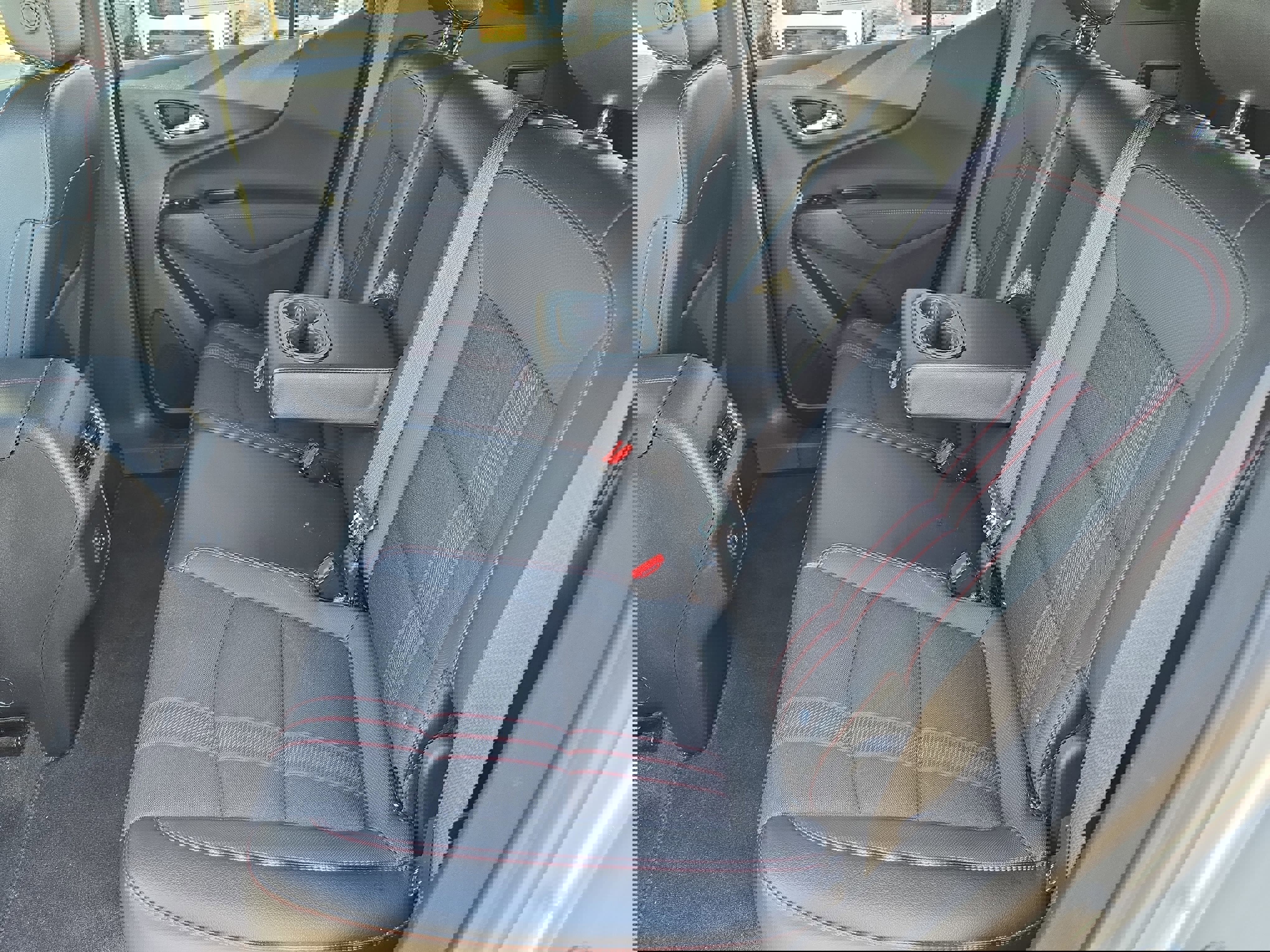 Used 2023 Chevrolet Equinox RS image 15