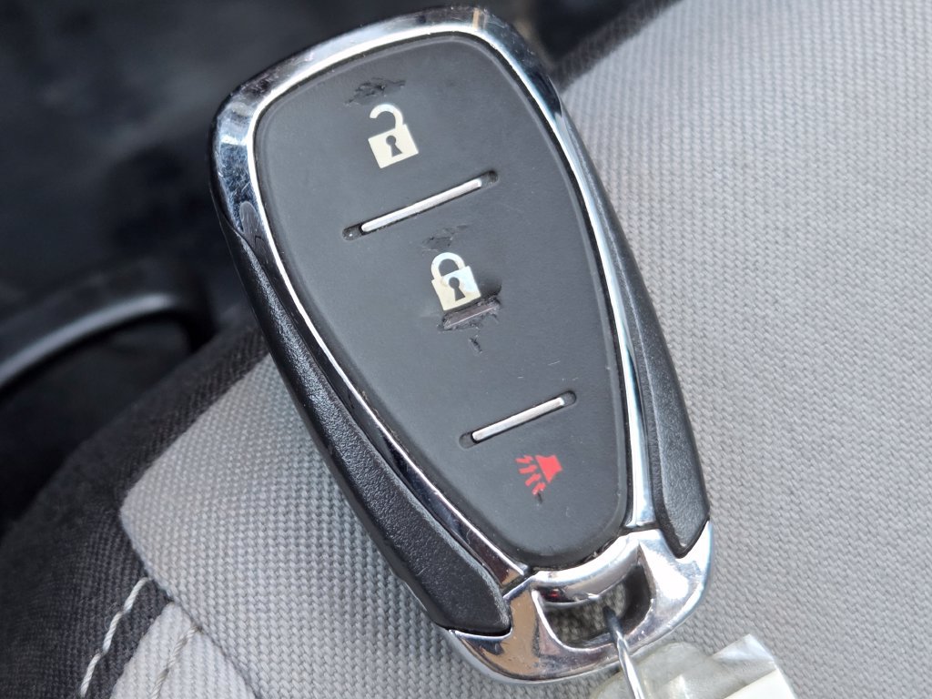 Used 2018 Chevrolet Equinox LS FWD image 33