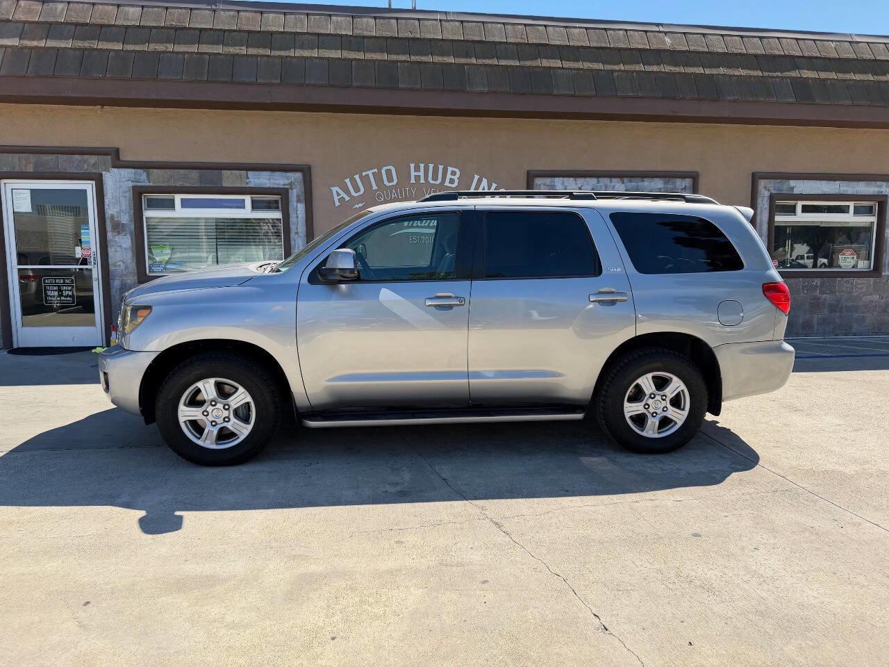 Used 2008 Toyota Sequoia SR5 image 5