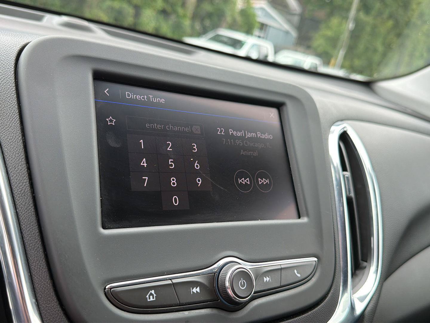 Used 2023 Chevrolet Equinox LT FWD image 23
