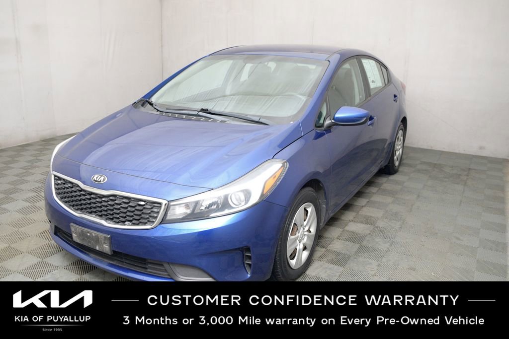 Used 2017 Kia Forte LX image 1