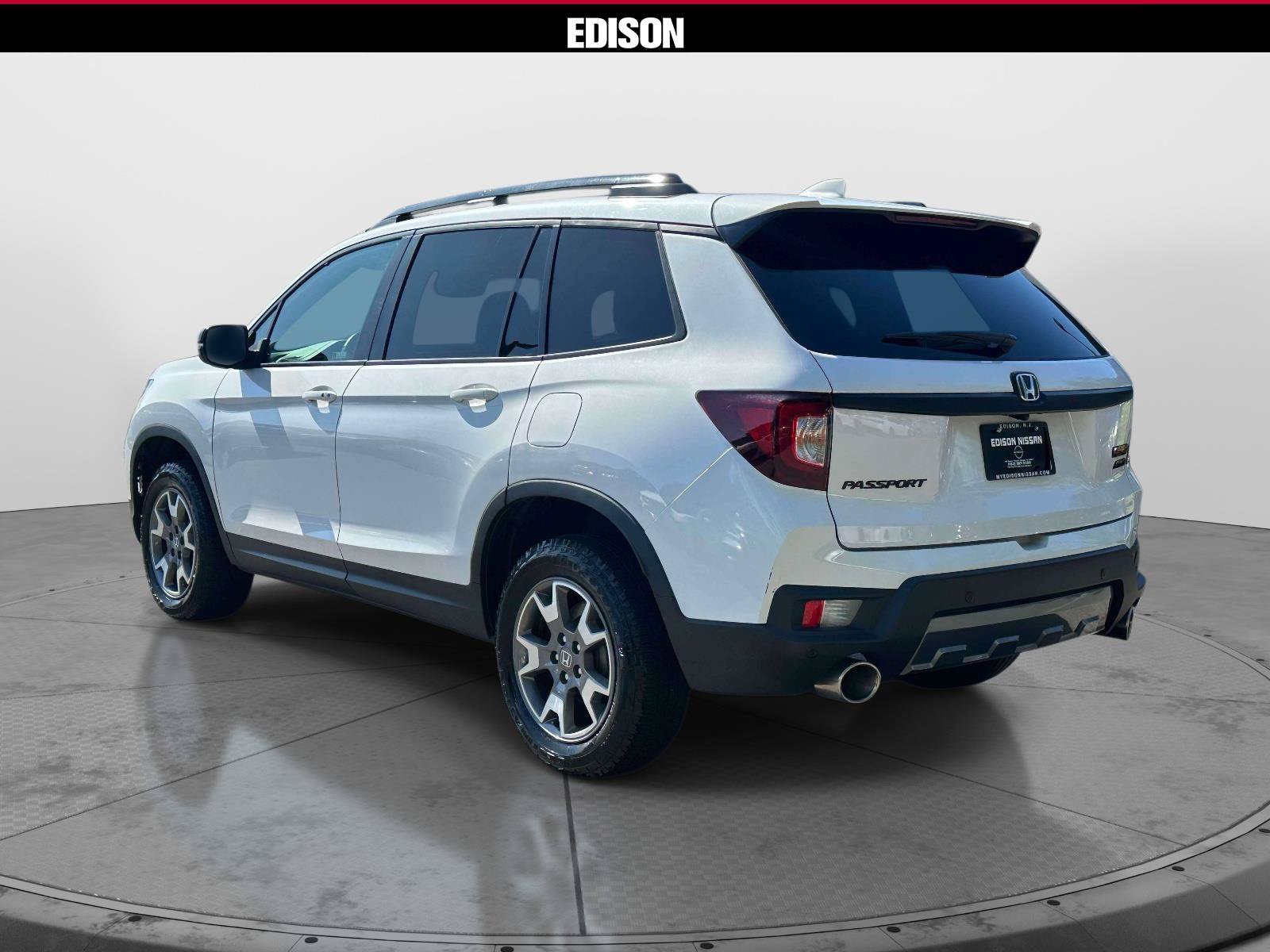 Used 2023 Honda Passport TrailSport image 5