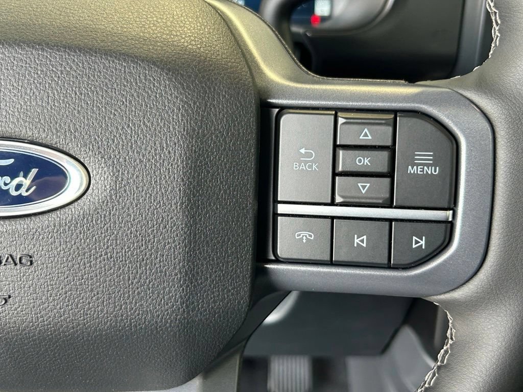 New 2026 Ford F250 Lariat w/ Black Appearance Package AWD/4WD image 41