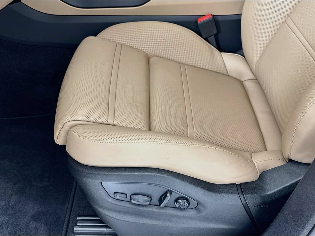 New 2026 Porsche Cayenne E-Hybrid AWD/4WD image 13