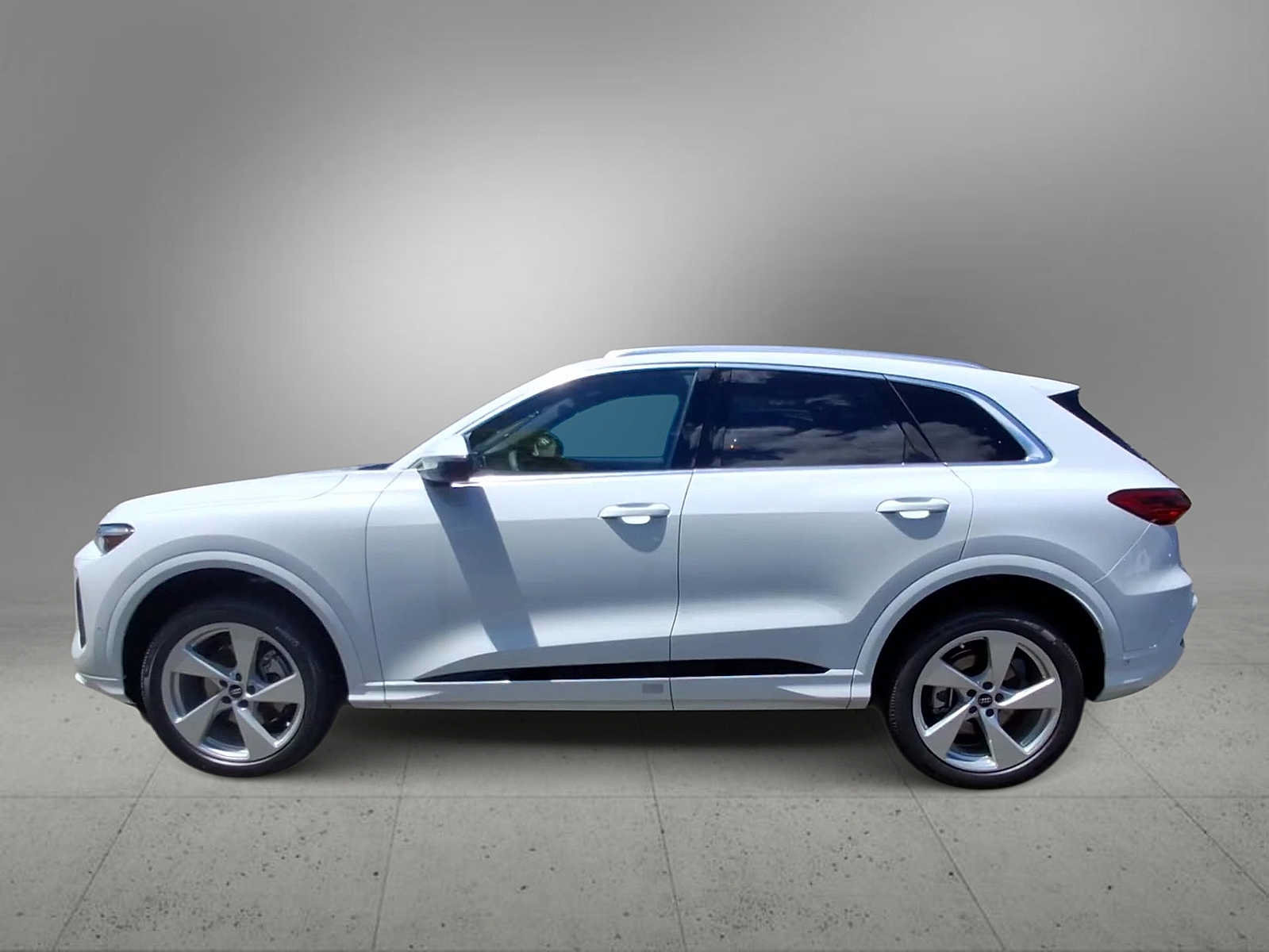 New 2026 Audi Q5 Premium AWD/4WD image 5