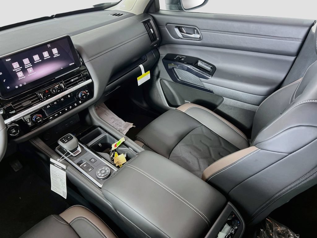 New 2026 Nissan Pathfinder Platinum AWD/4WD image 22