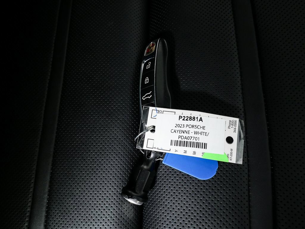 Certified 2023 Porsche Cayenne AWD/4WD image 26