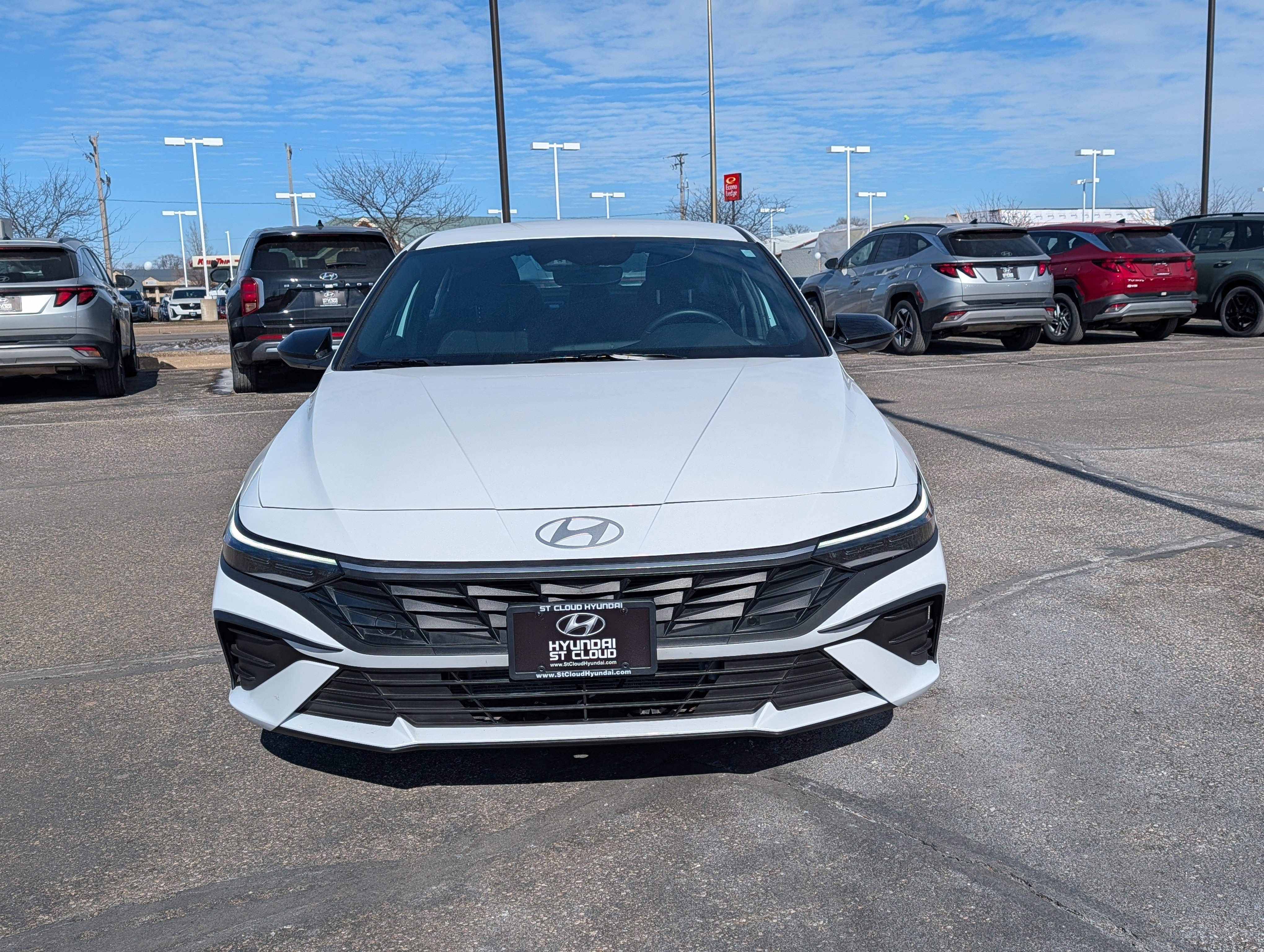 Certified 2025 Hyundai Elantra SEL FWD image 8