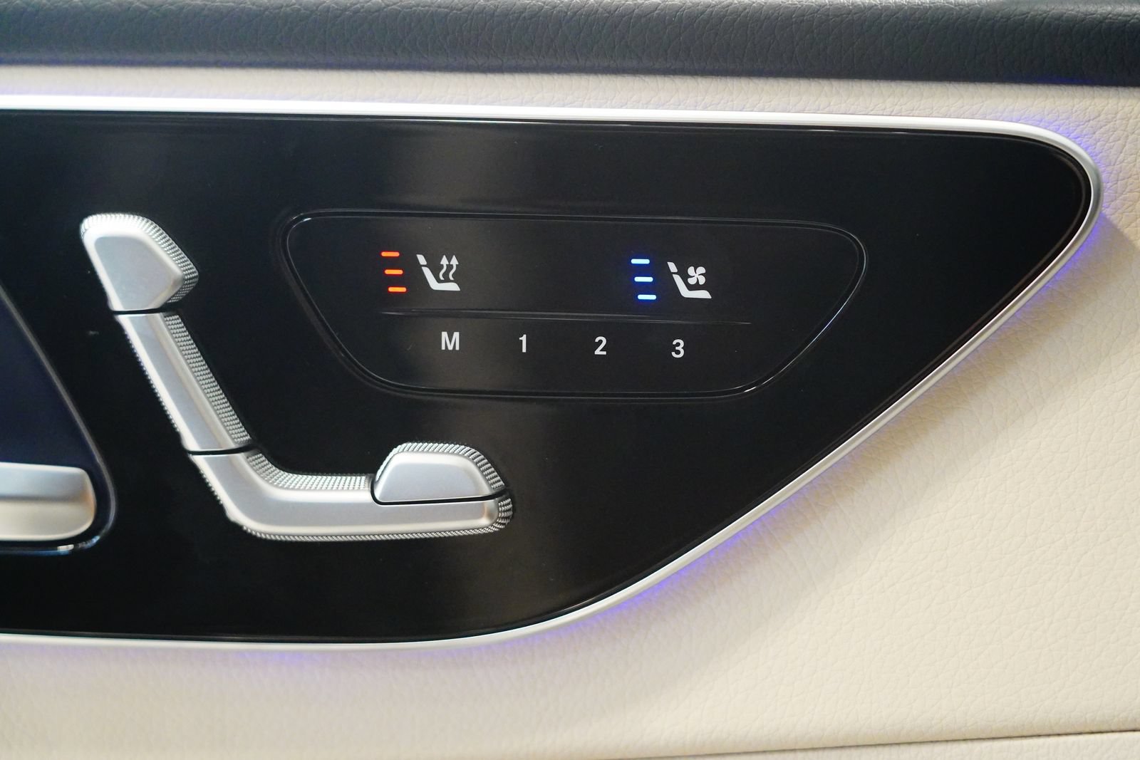 New 2026 Mercedes-Benz C 300 4MATIC Sedan image 29