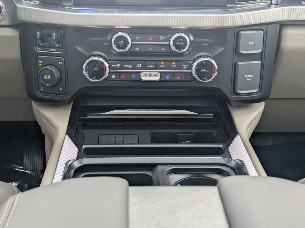 New 2026 Ford F350 Platinum w/ Platinum Plus Package AWD/4WD image 19