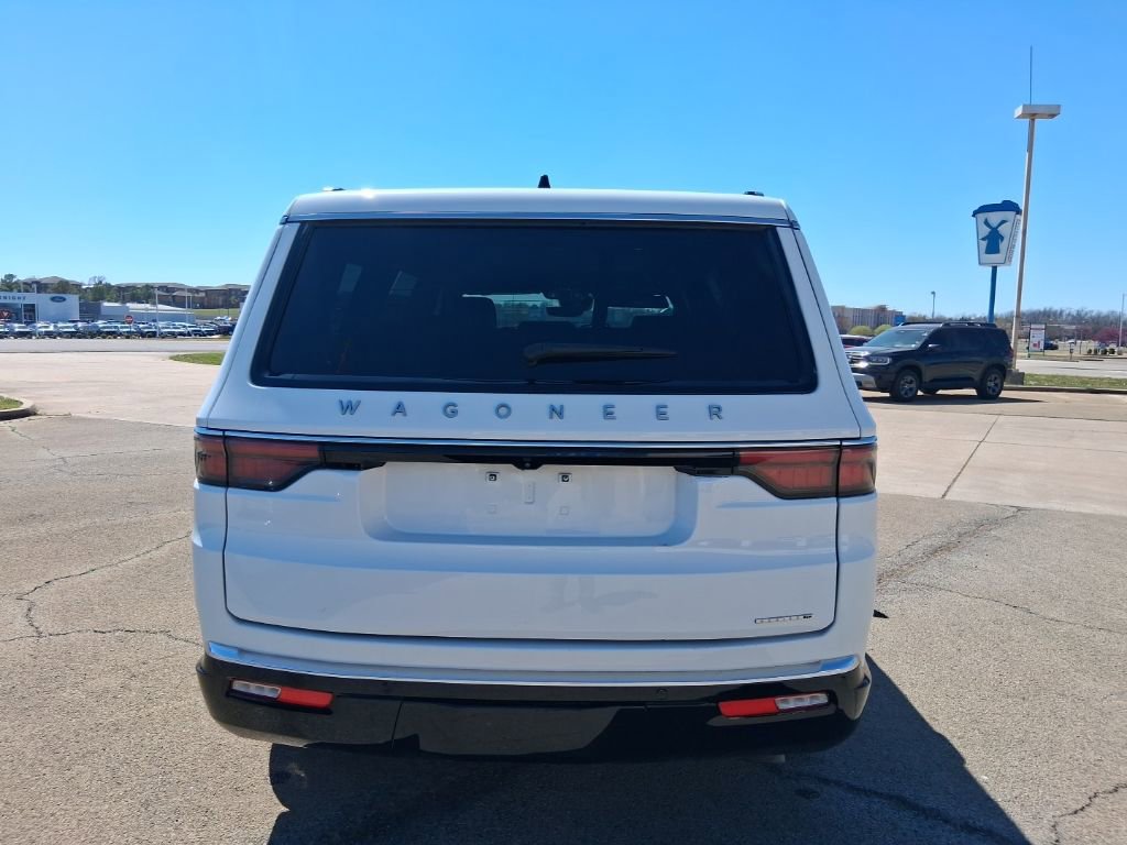 Used 2024 Jeep Wagoneer Series II w/ Flexible Seating Group image 6