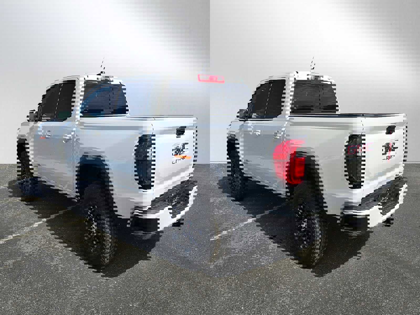 New 2024 GMC Canyon Elevation w/ Convenience Package image 5