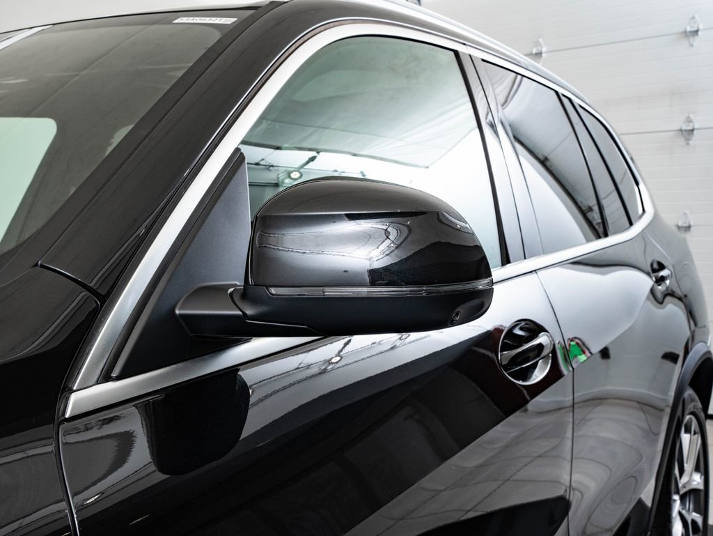 Used 2024 BMW X5 xDrive40i w/ Premium Package image 17