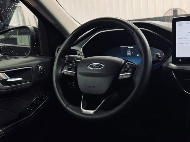 Used 2023 Ford Escape Platinum image 23