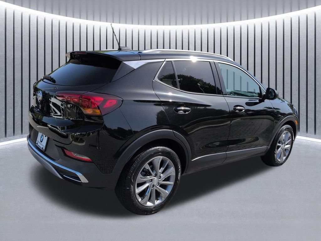Used 2023 Buick Encore GX Essence w/ Experience Buick Package FWD image 5