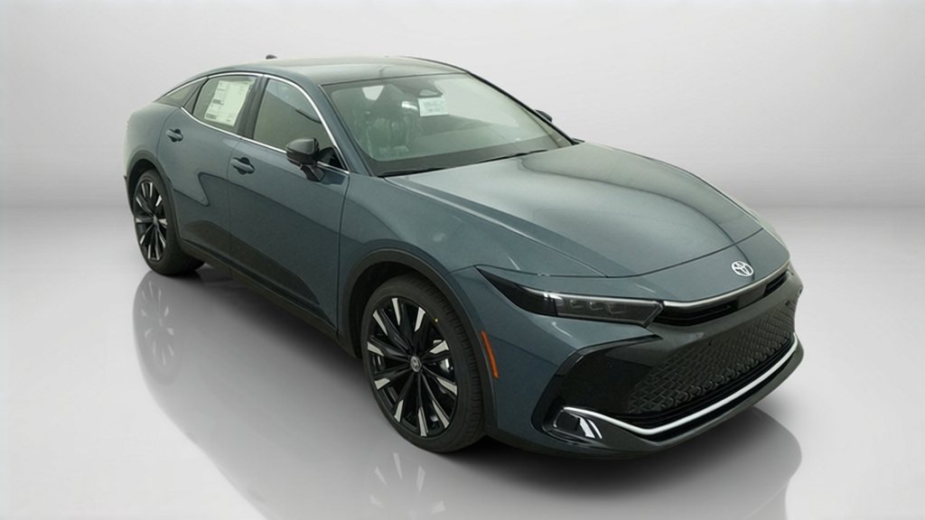 New 2026 Toyota Crown Platinum AWD/4WD image 32