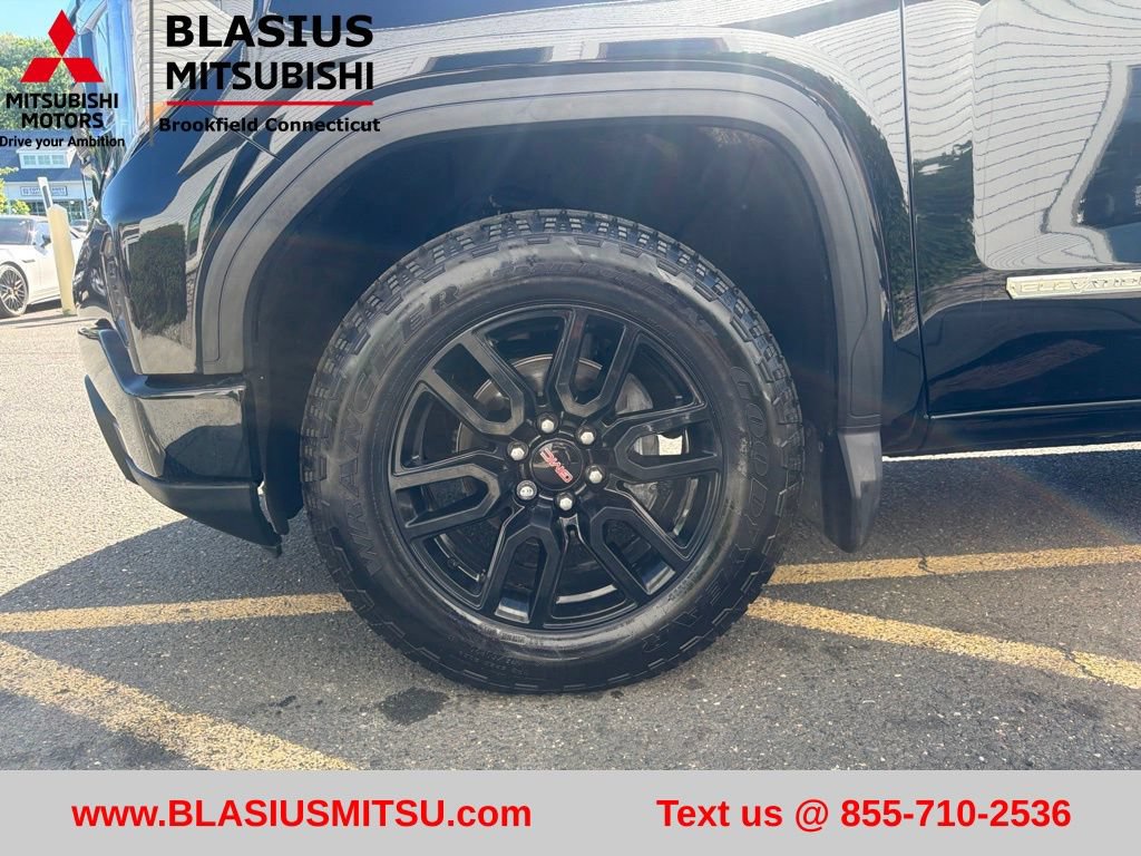Used 2024 GMC Sierra 1500 Elevation w/ X31 Off-Road Package AWD/4WD image 9