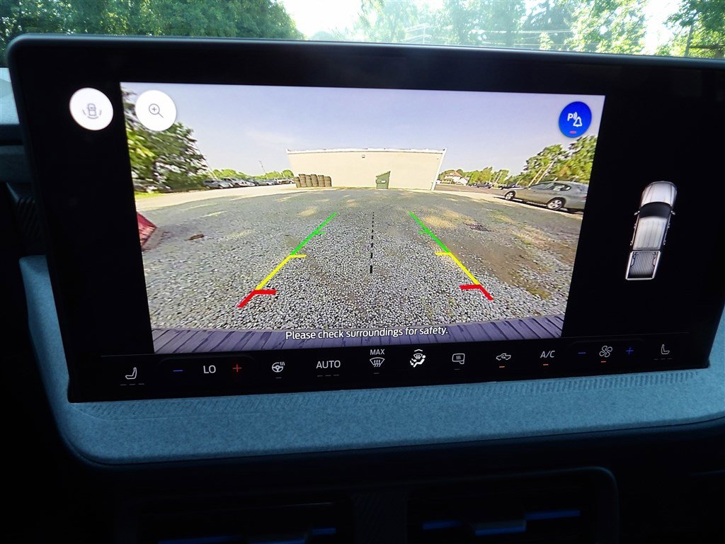 New 2025 Ford Maverick XLT w/ XLT Luxury Package image 32