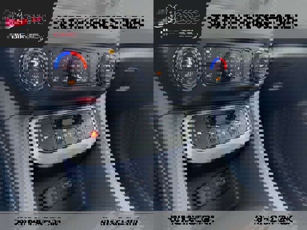 Certified 2023 GMC Acadia SLE w/ Driver Convenience Package image 15