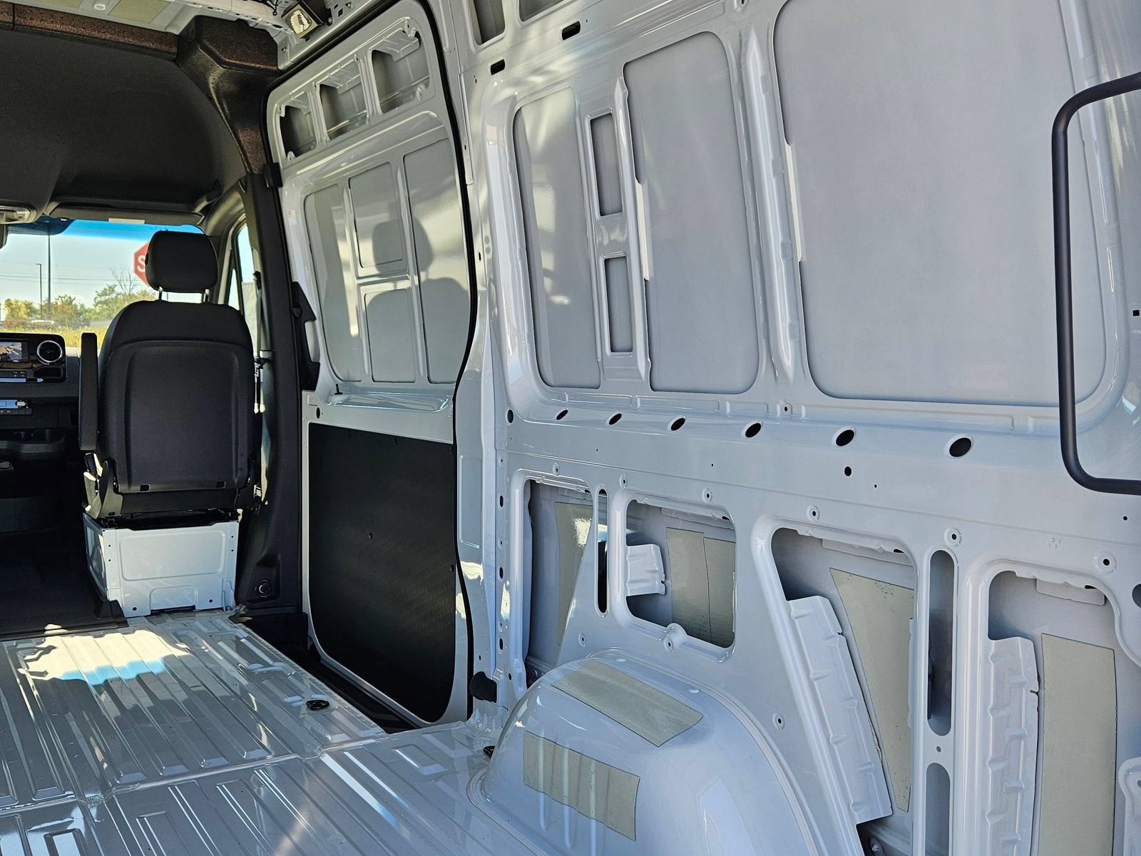 New 2025 Mercedes-Benz Sprinter 2500 image 31