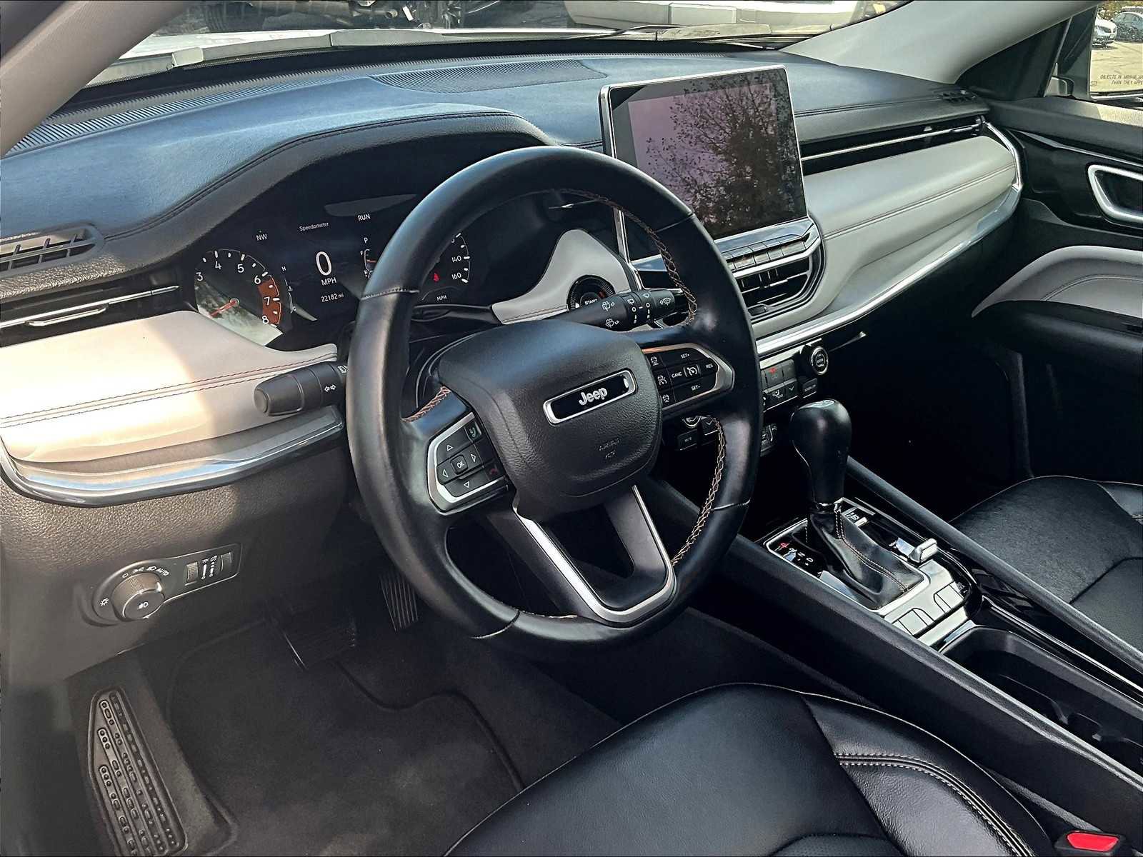 Used 2022 Jeep Compass Limited image 8