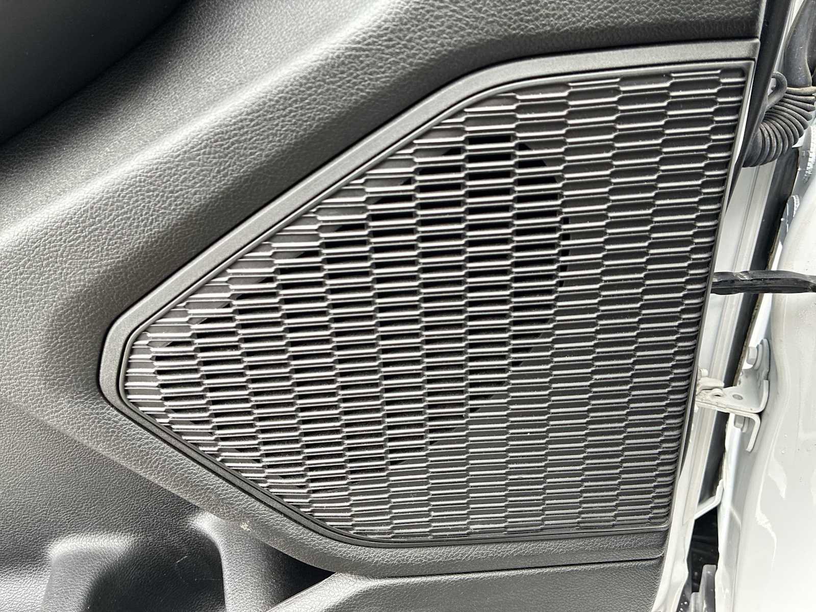 Used 2023 Jeep Grand Cherokee Limited image 24