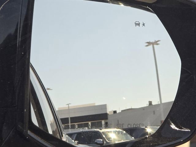 Used 2023 Chevrolet Tahoe Z71 w/ Luxury Package image 42