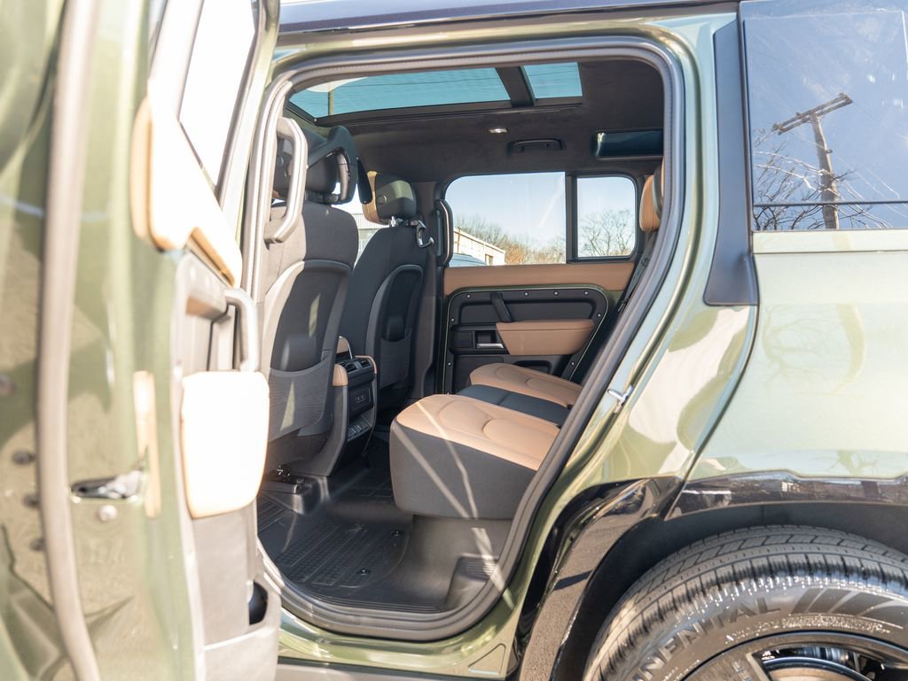 New 2026 Land Rover Defender 110 X image 21