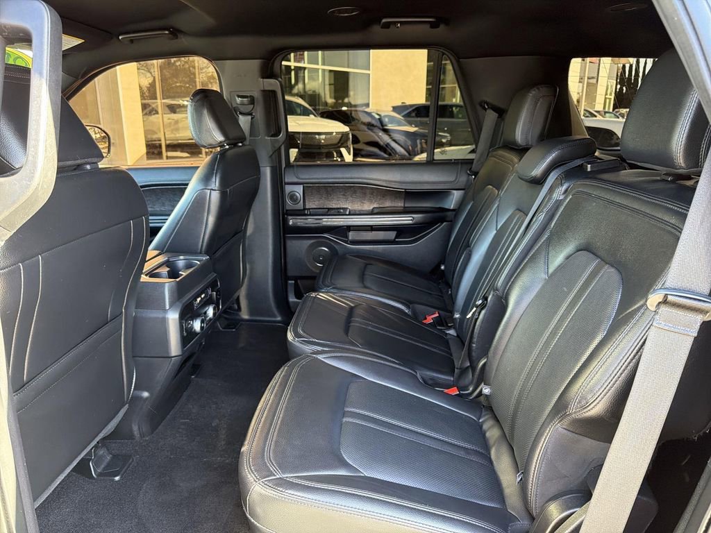 Used 2021 Ford Expedition Limited image 24