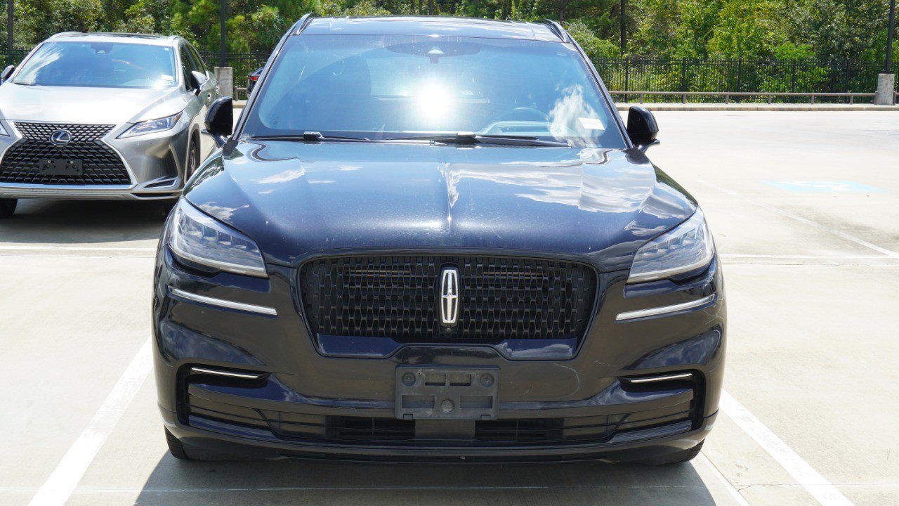 Used 2023 Lincoln Aviator Reserve w/ Equipment Group 201A RWD image 2
